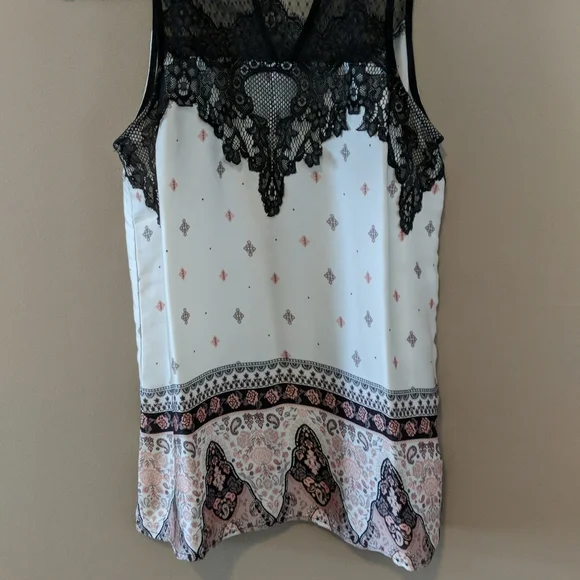 $3 with any bundle Maurices Lacey tank - Picture 4 of 12